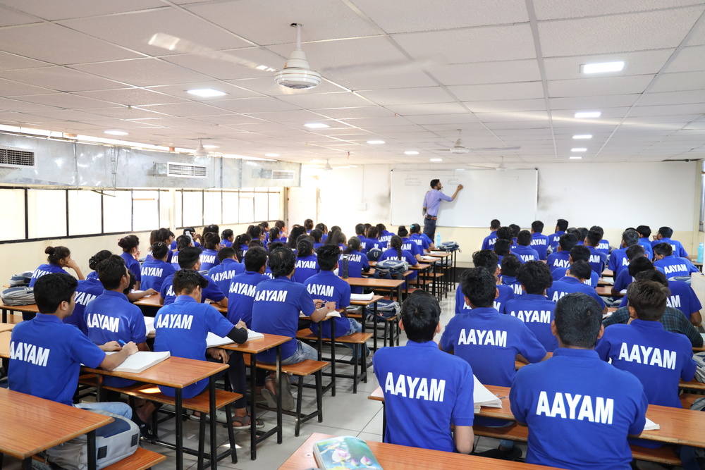 JEE classroom at Aayam Career Institute, Old Palasia, Indore